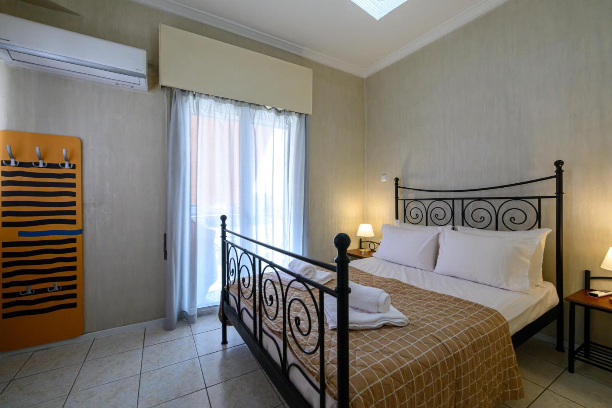 Roubini 52 Apartment Kalamata Luaran gambar